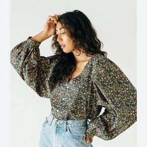 A Bronze Age. Aayla Blouse. Harvest Floral. Size Large.
